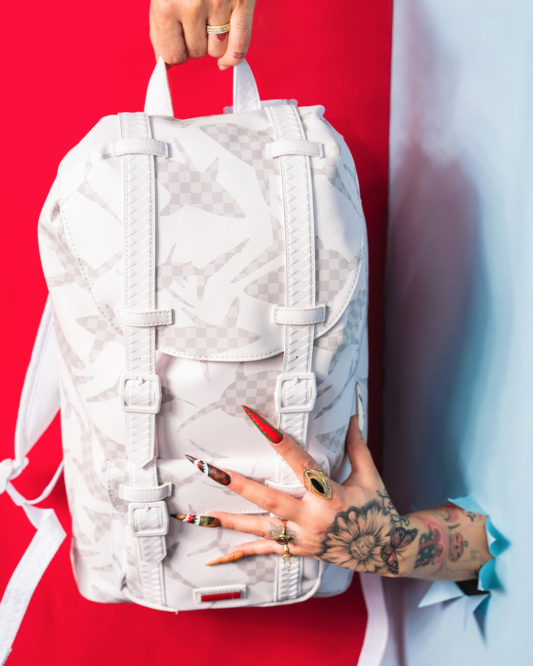 SHARK CHECK (WHITE) HILLS BACKPACK