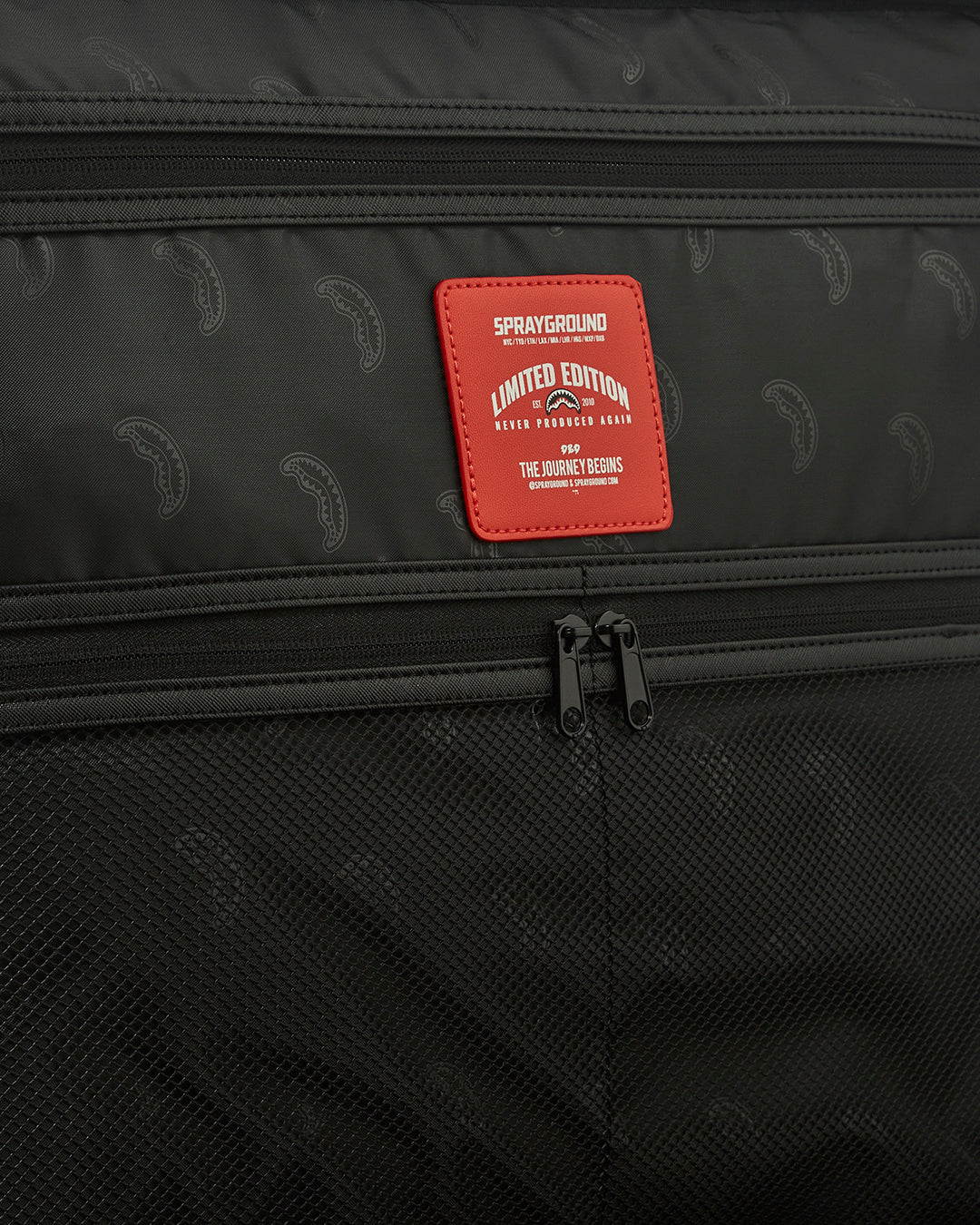 XTC GREY SHARKS IN PARIS JETSETTER CARRY-ON LUGGAGE